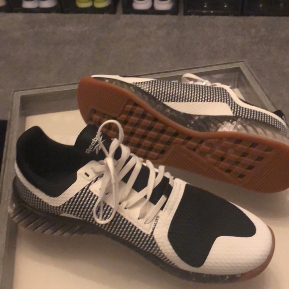 Men’s Reebok sneakers - Picture 8 of 8